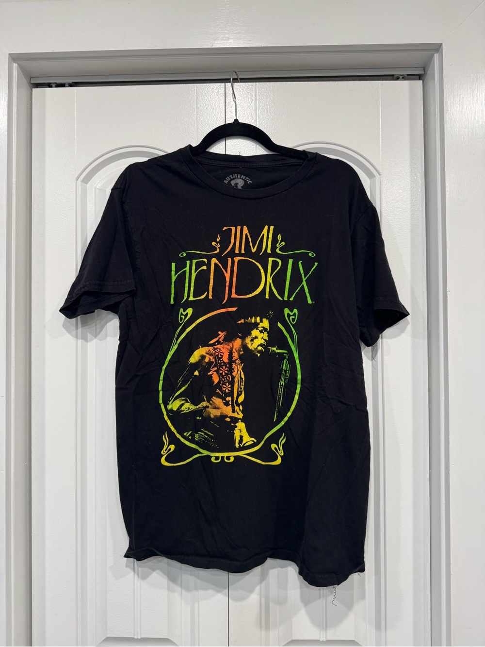 Authentic Jimi Hendrix Graphic Tee - Classic Band Shirt